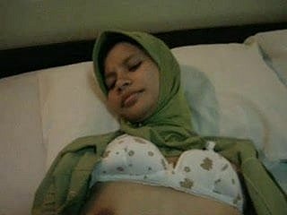 indonesisch-jilbab entot di Motor hotel