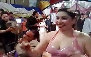 sex peel dance arabische egypte 14